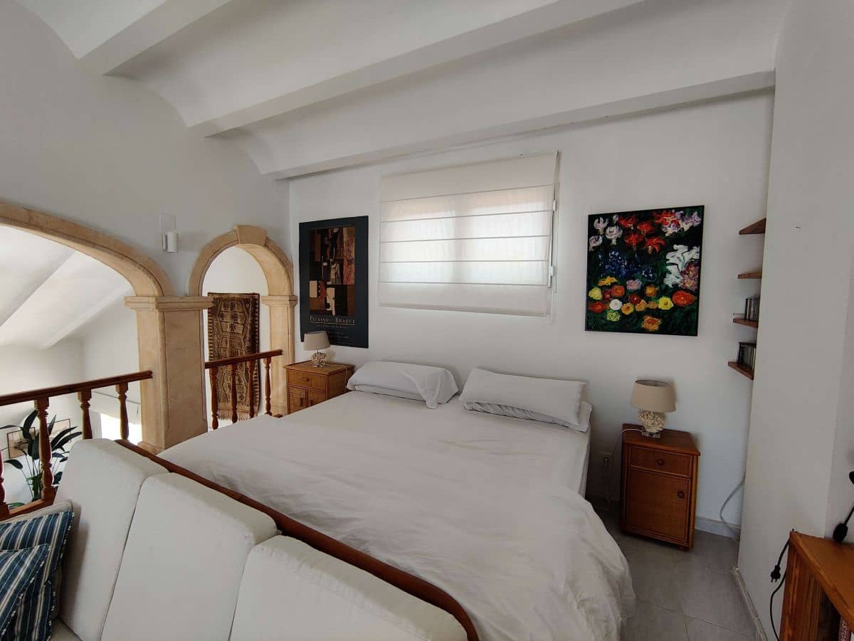 3 bedroom Penthouse for rent in Denia with pool garage - € 2,000 (Ref: 7593950)