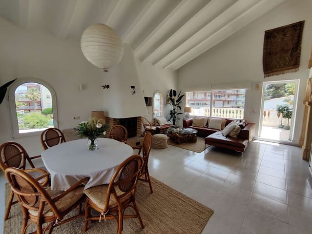 3 makuuhuone Kattohuoneisto vuokrattavana paikassa Dénia mukana uima-altaan 
autotalli - 2 000 € (Ref: 7593950)