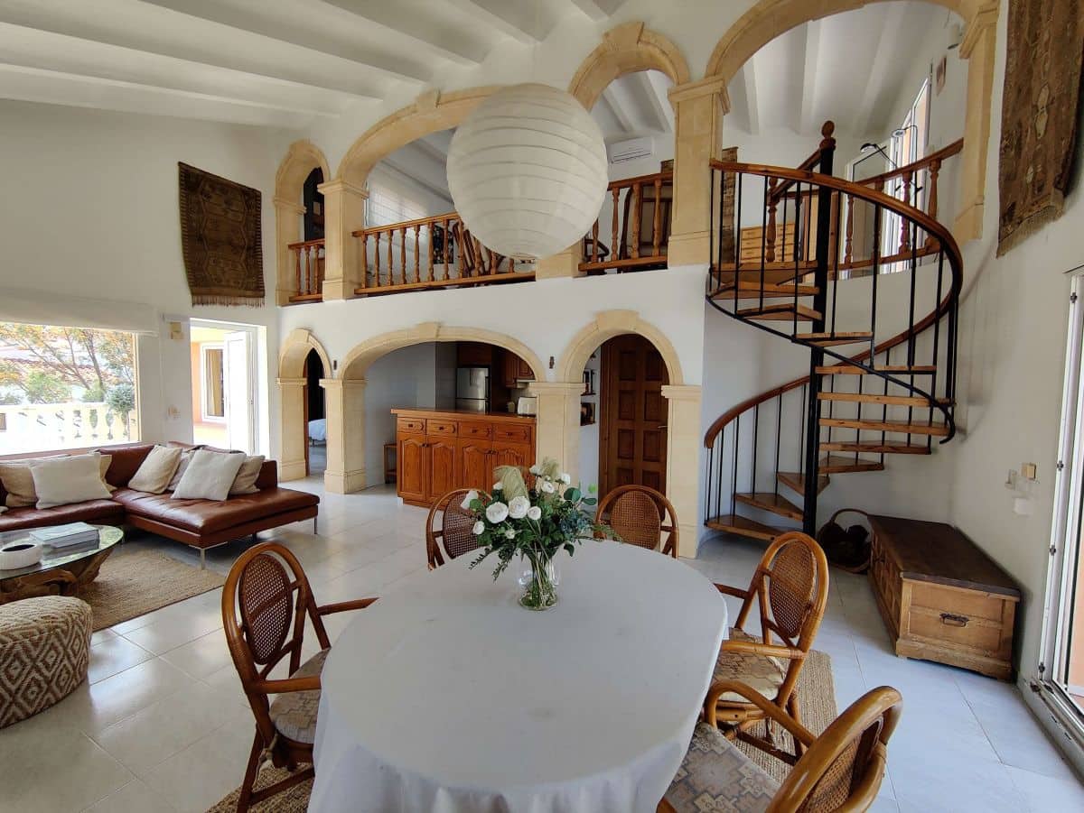 3 bedroom Penthouse for rent in Denia with pool garage - € 2,000 (Ref: 7593950)