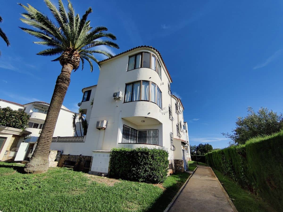 1 bedroom Apartment for rent in Denia with pool garage - € 550 (Ref: 7641101)