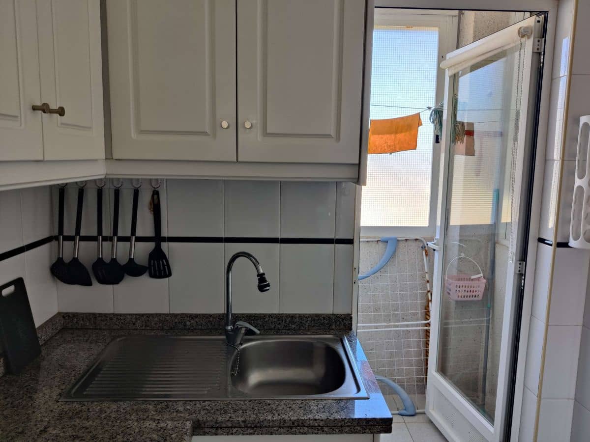 2 soveværelse Lejlighed til leje i Denia med swimmingpool garage - € 650 (Ref: 7800812)