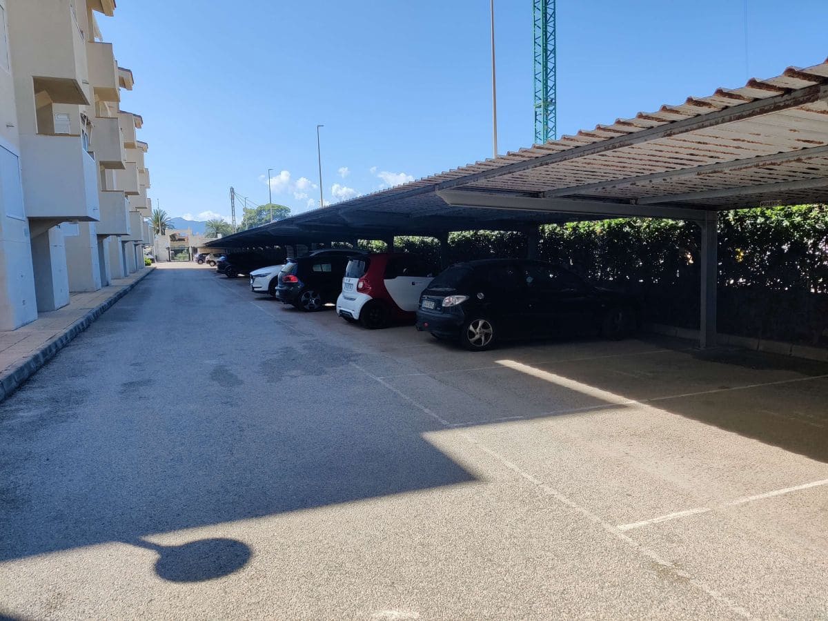 2 soveværelse Lejlighed til leje i Denia med swimmingpool garage - € 650 (Ref: 7800812)