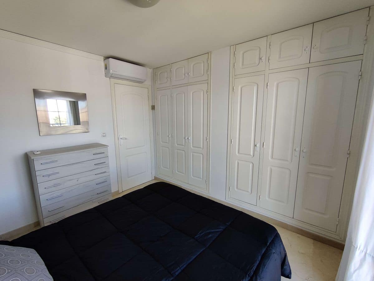 1 soveværelse Lejlighed til leje i Denia med swimmingpool garage - € 900 (Ref: 7886928)