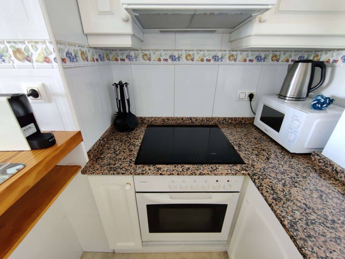 1 soveværelse Lejlighed til leje i Denia med swimmingpool garage - € 900 (Ref: 7886928)