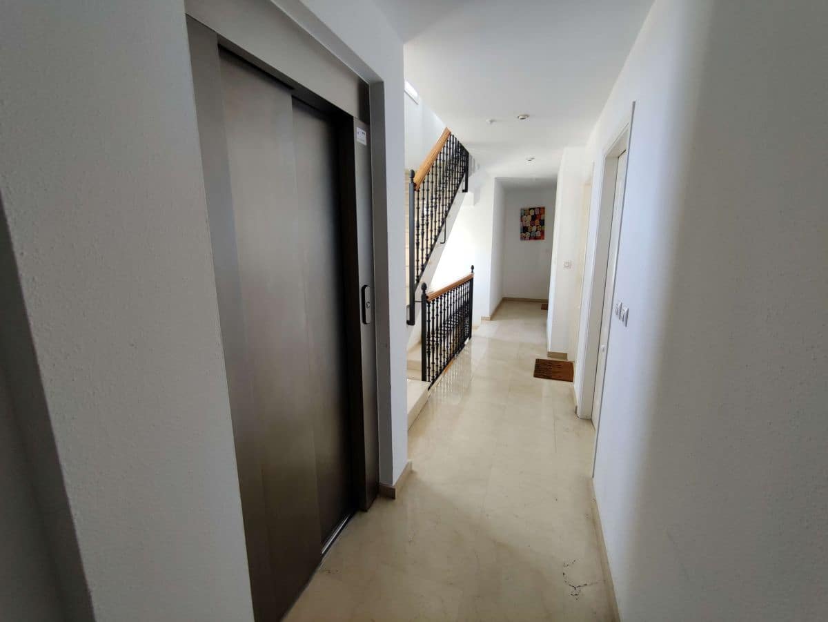 1 soveværelse Lejlighed til leje i Denia med swimmingpool garage - € 900 (Ref: 7886928)