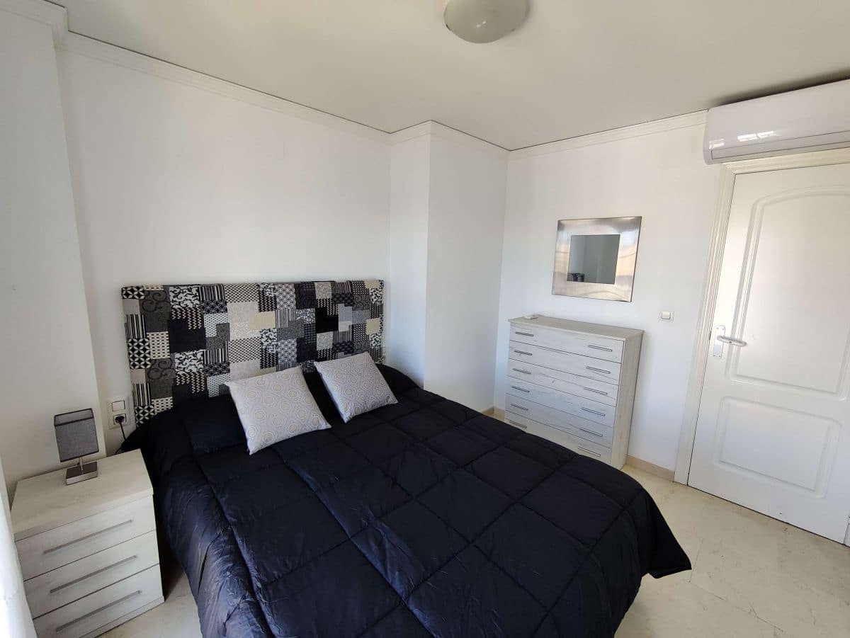 1 soveværelse Lejlighed til leje i Denia med swimmingpool garage - € 900 (Ref: 7886928)