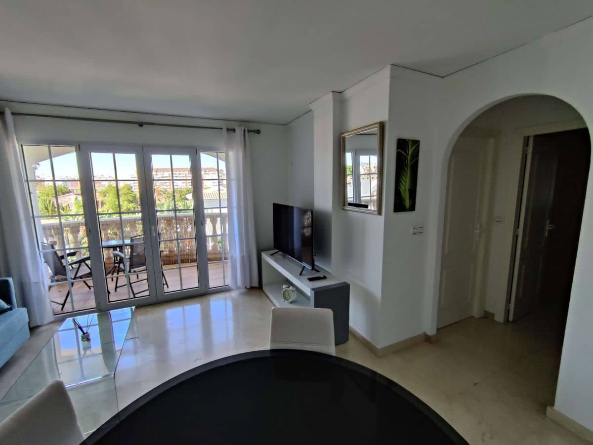 1 soveværelse Lejlighed til leje i Denia med swimmingpool garage - € 900 (Ref: 7886928)