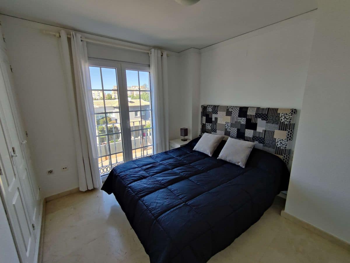 1 soveværelse Lejlighed til leje i Denia med swimmingpool garage - € 900 (Ref: 7886928)