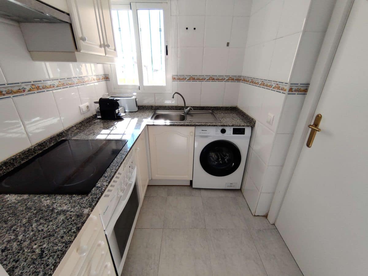 2 soveværelse Lejlighed til leje i Denia med swimmingpool garage - € 750 (Ref: 7899238)