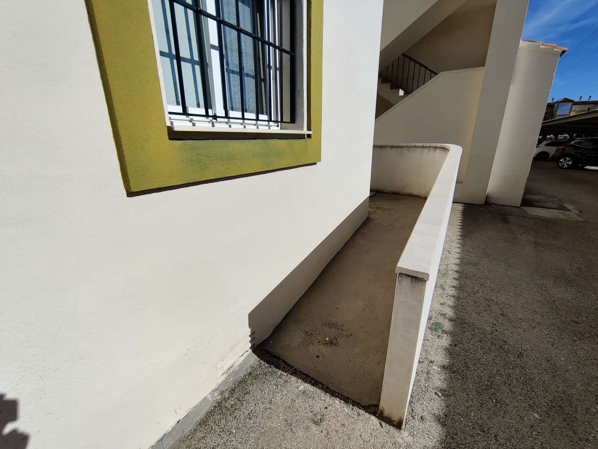 2 soveværelse Lejlighed til leje i Denia med swimmingpool garage - € 750 (Ref: 7899238)