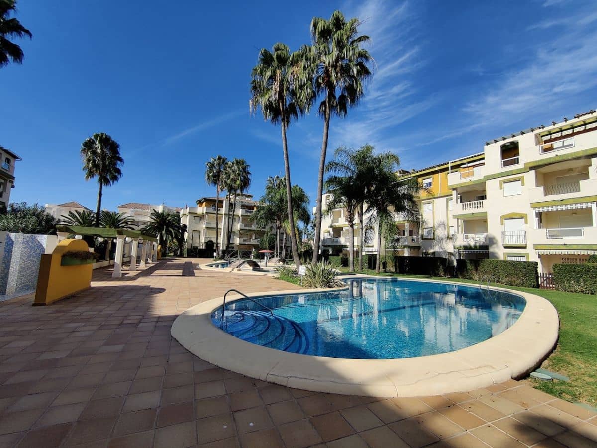 2 soveværelse Lejlighed til leje i Denia med swimmingpool garage - € 750 (Ref: 7899238)