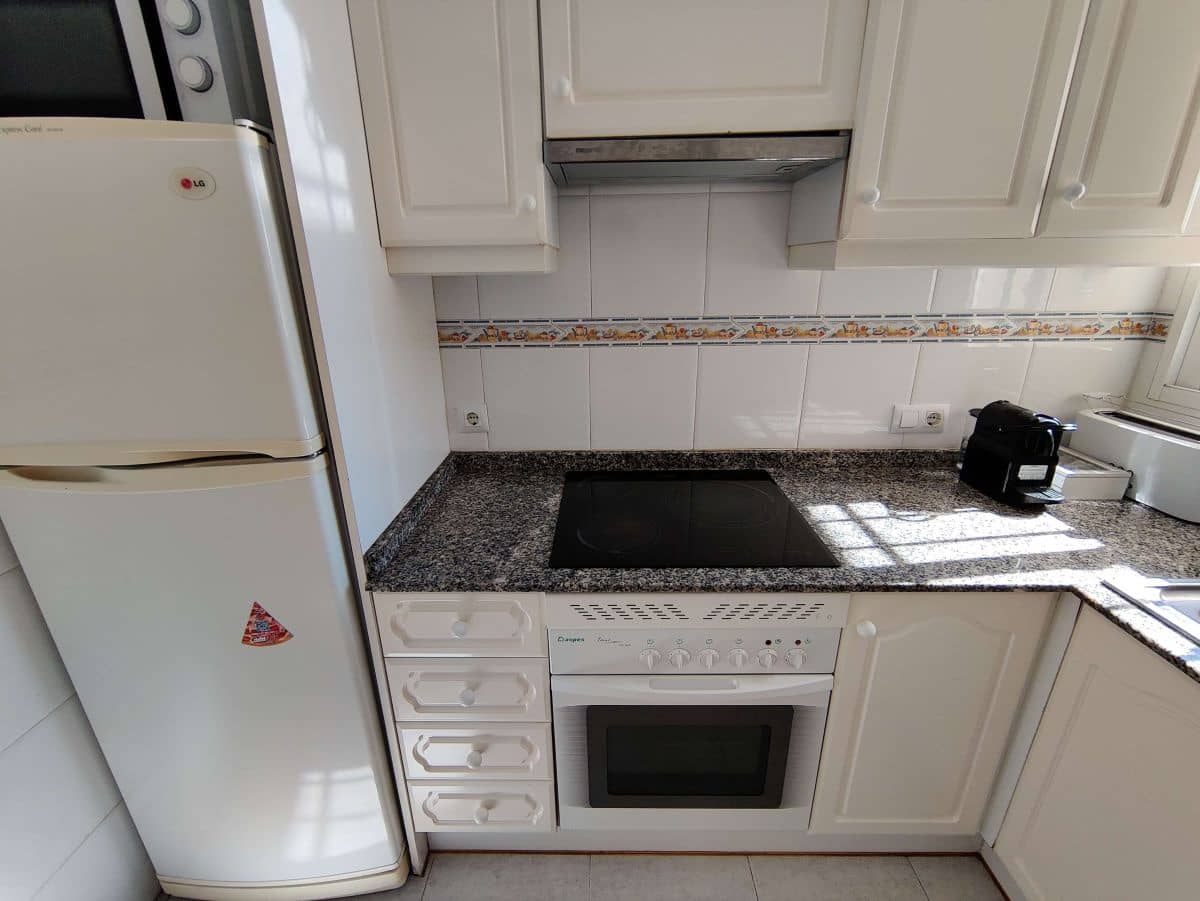 2 soveværelse Lejlighed til leje i Denia med swimmingpool garage - € 750 (Ref: 7899238)