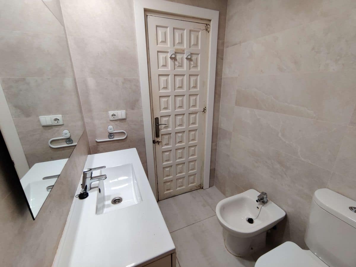 3 slaapkamer Appartement te huur in Denia met zwembad garage - € 775 (Ref: 8118769)