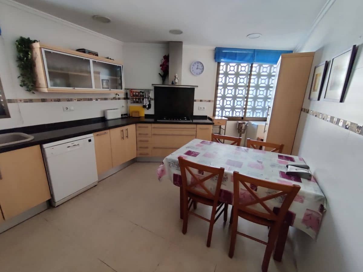 3 sypialnia Apartament do wynajęcia w Denia z basenem - 800 € (Ref: 8390059)