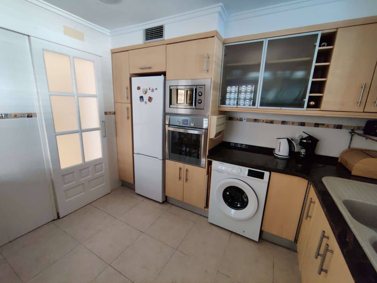 3 sypialnia Apartament do wynajęcia w Denia z basenem - 800 € (Ref: 8390059)