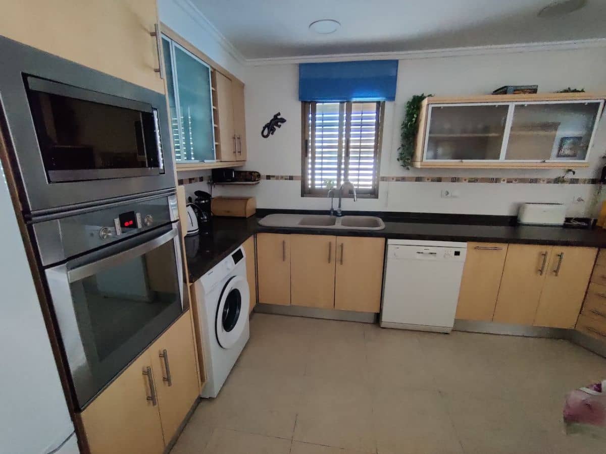 3 sypialnia Apartament do wynajęcia w Denia z basenem - 800 € (Ref: 8390059)