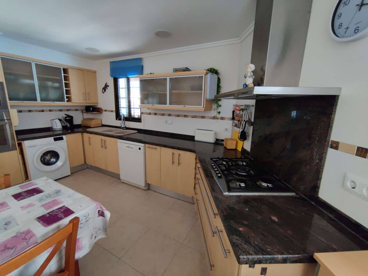 3 sypialnia Apartament do wynajęcia w Denia z basenem - 800 € (Ref: 8390059)