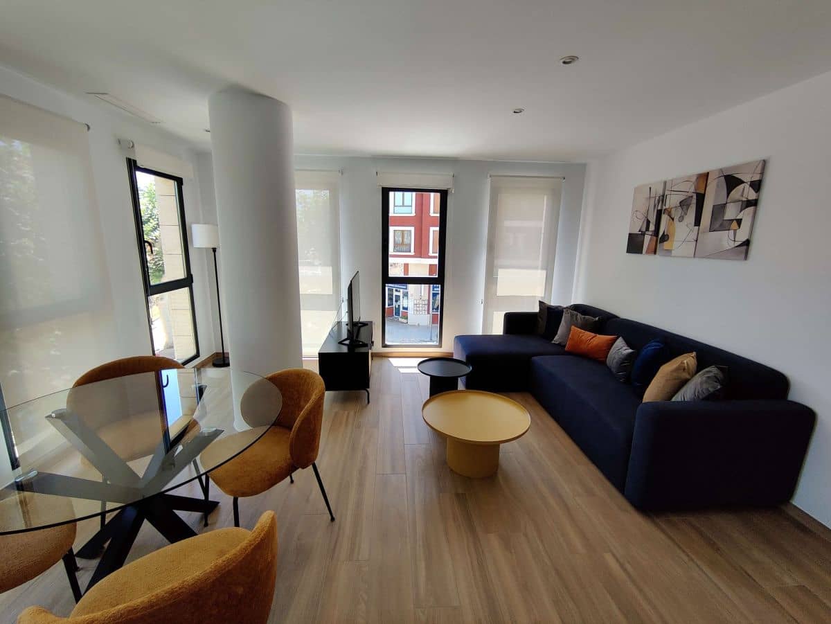 2 soveværelse Lejlighed til leje i Denia med garage - € 900 (Ref: 8420538)