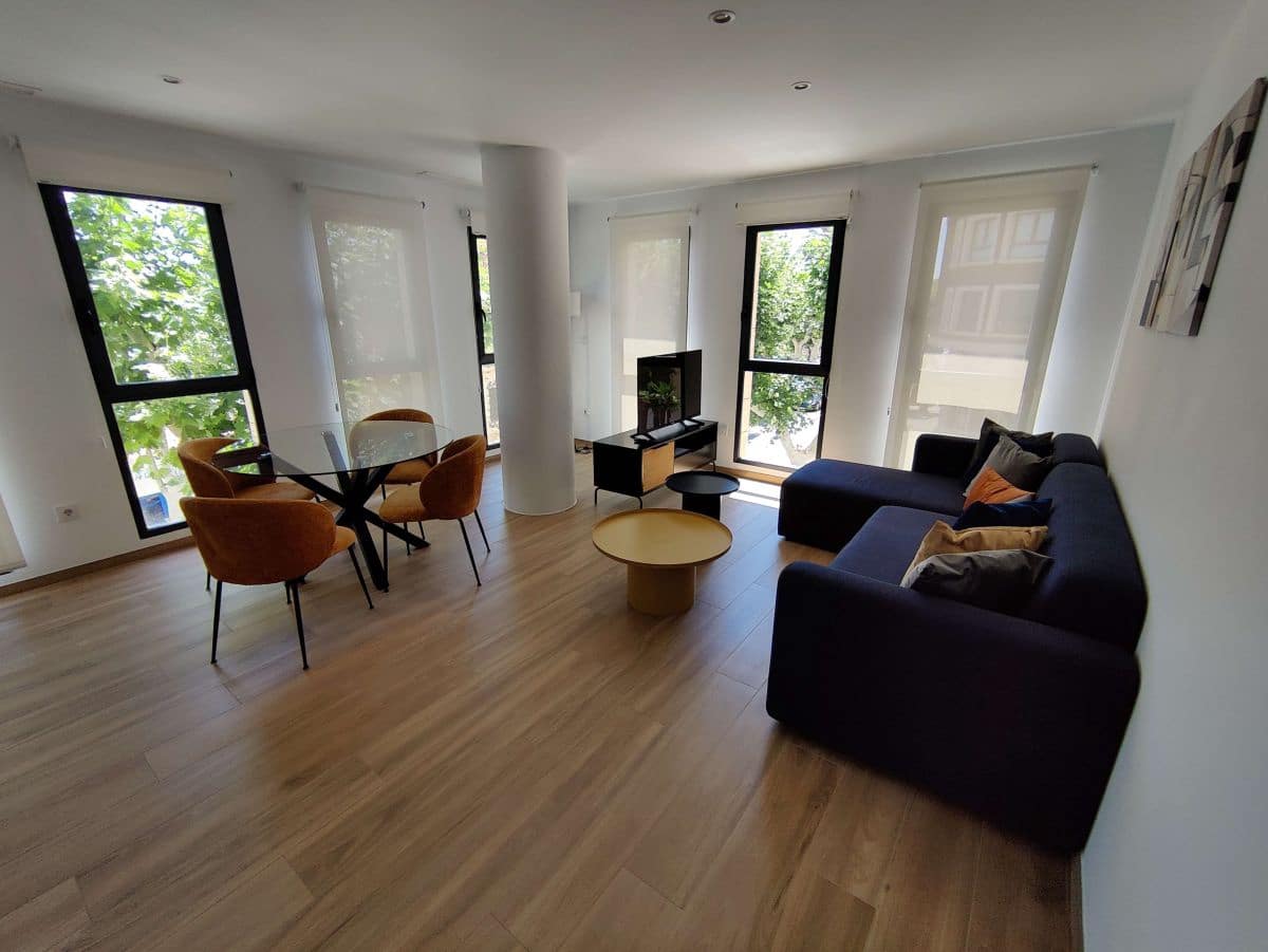 2 soveværelse Lejlighed til leje i Denia med garage - € 900 (Ref: 8420538)