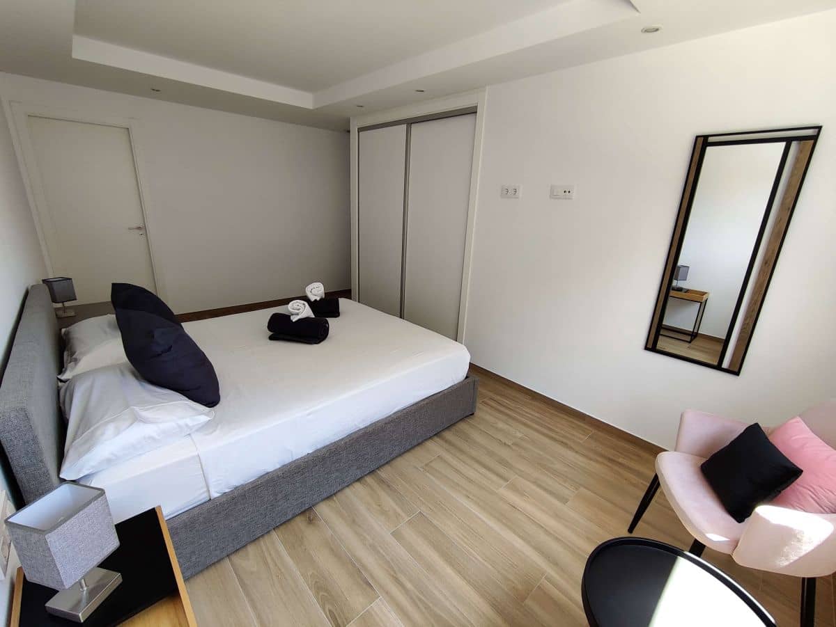 2 soveværelse Lejlighed til leje i Denia med garage - € 900 (Ref: 8420538)