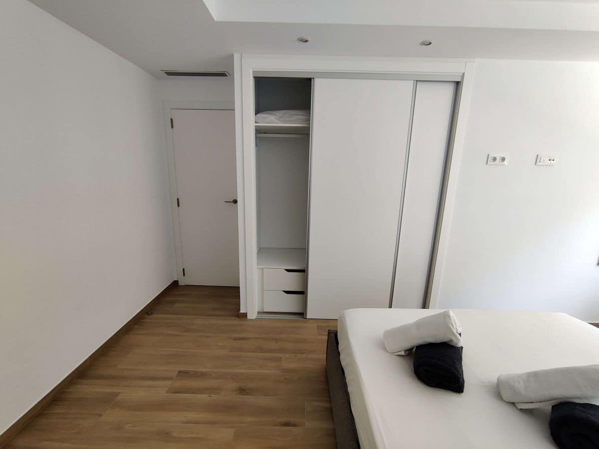 2 soveværelse Lejlighed til leje i Denia med garage - € 900 (Ref: 8420538)