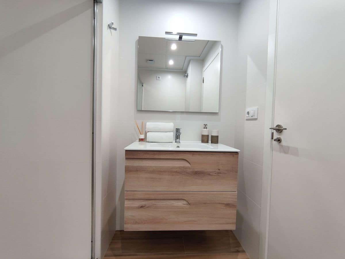 2 soveværelse Lejlighed til leje i Denia med garage - € 900 (Ref: 8420538)