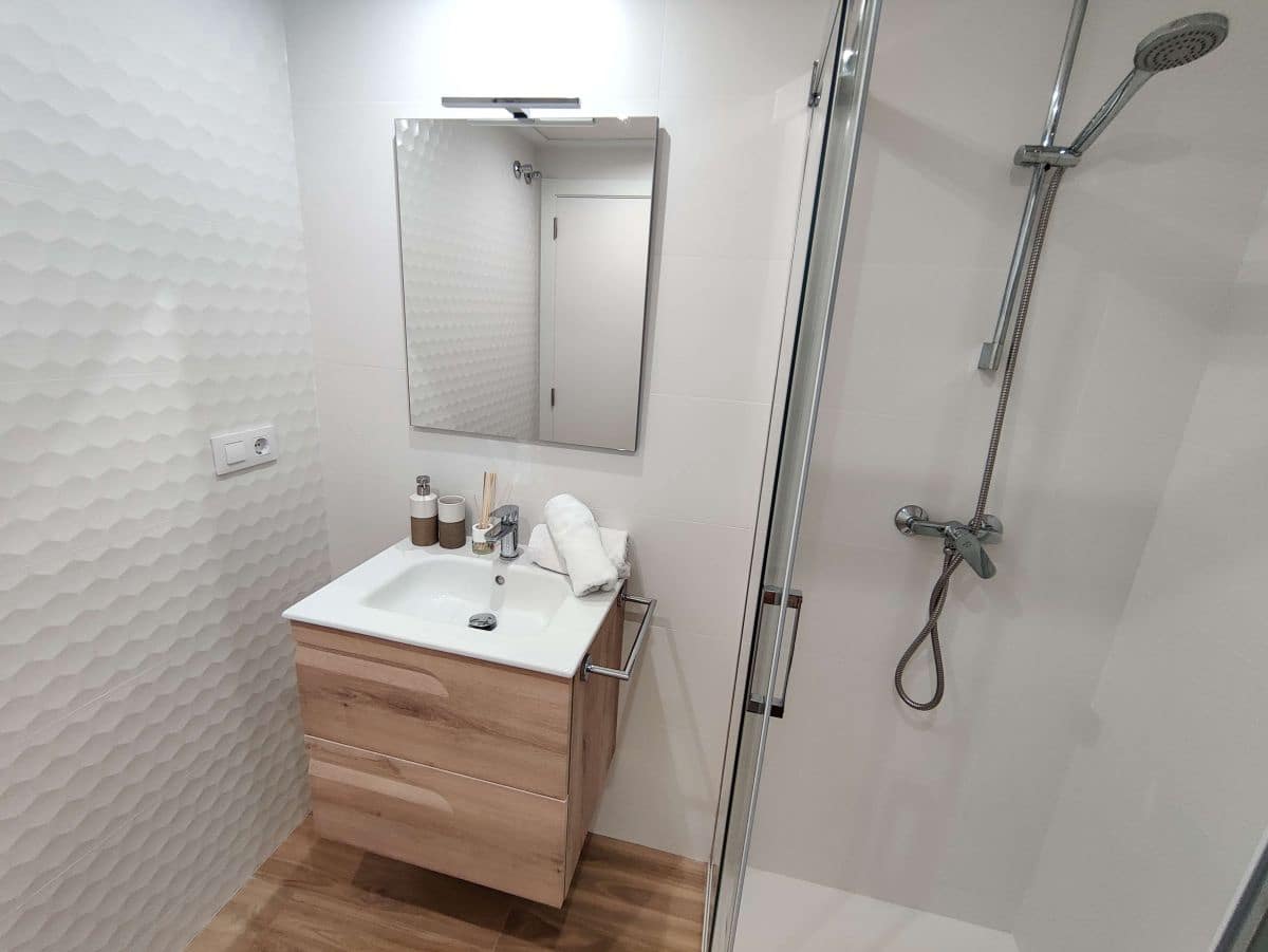 2 soveværelse Lejlighed til leje i Denia med garage - € 900 (Ref: 8420538)