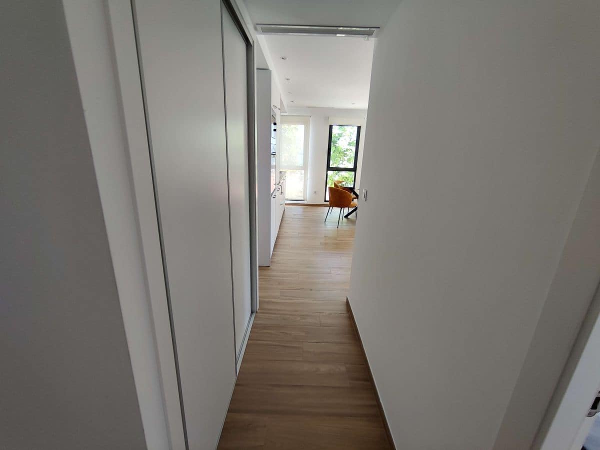 2 soveværelse Lejlighed til leje i Denia med garage - € 900 (Ref: 8420538)