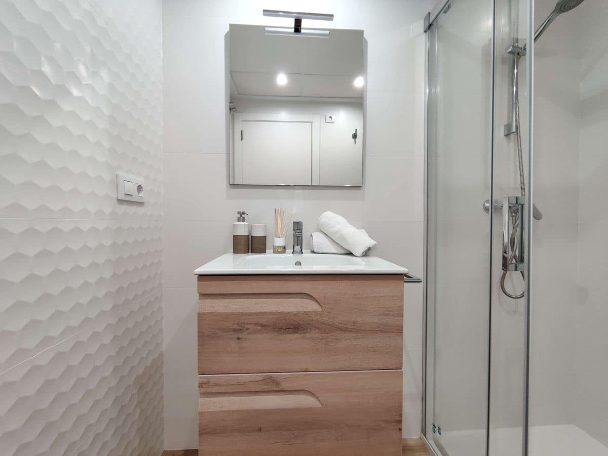 2 soveværelse Lejlighed til leje i Denia med garage - € 900 (Ref: 8420538)