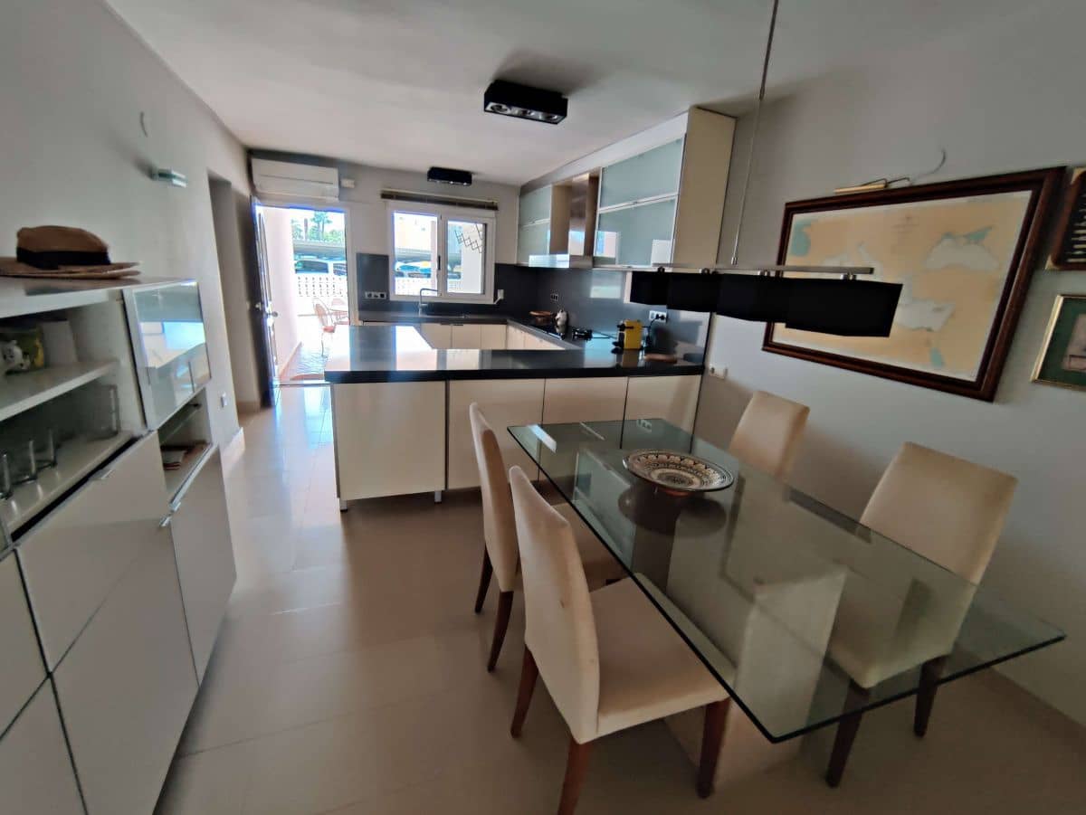 2 sovrum Lägenhet att hyra i Denia med pool garage - 800 € (Ref: 8487086)
