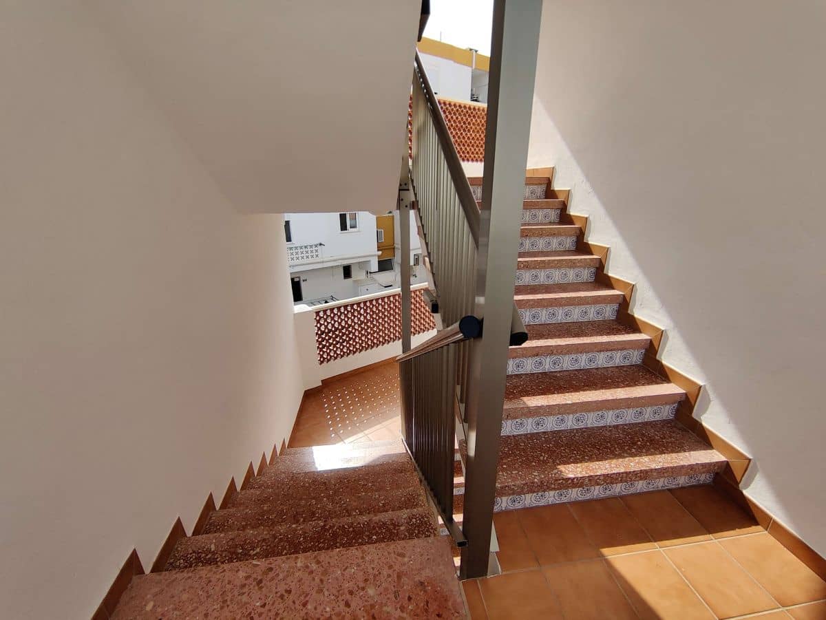 3 sypialnia Apartament do wynajęcia w Denia z basenem garażem - 750 € (Ref: 8495777)