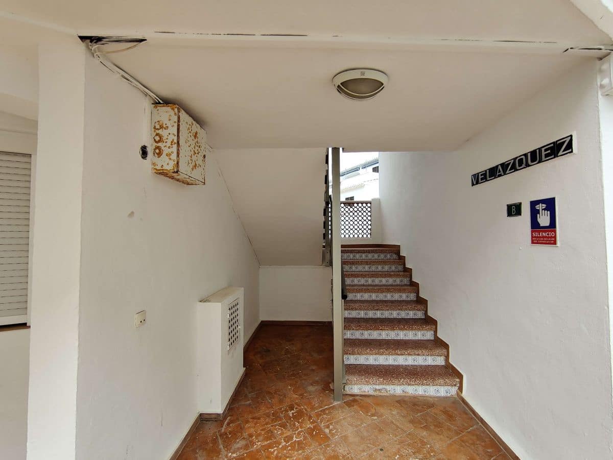 3 sypialnia Apartament do wynajęcia w Denia z basenem garażem - 750 € (Ref: 8495777)