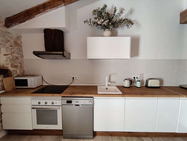 2 bedroom Apartment for rent in Dénia - € 1,100 (Ref: 8509214)