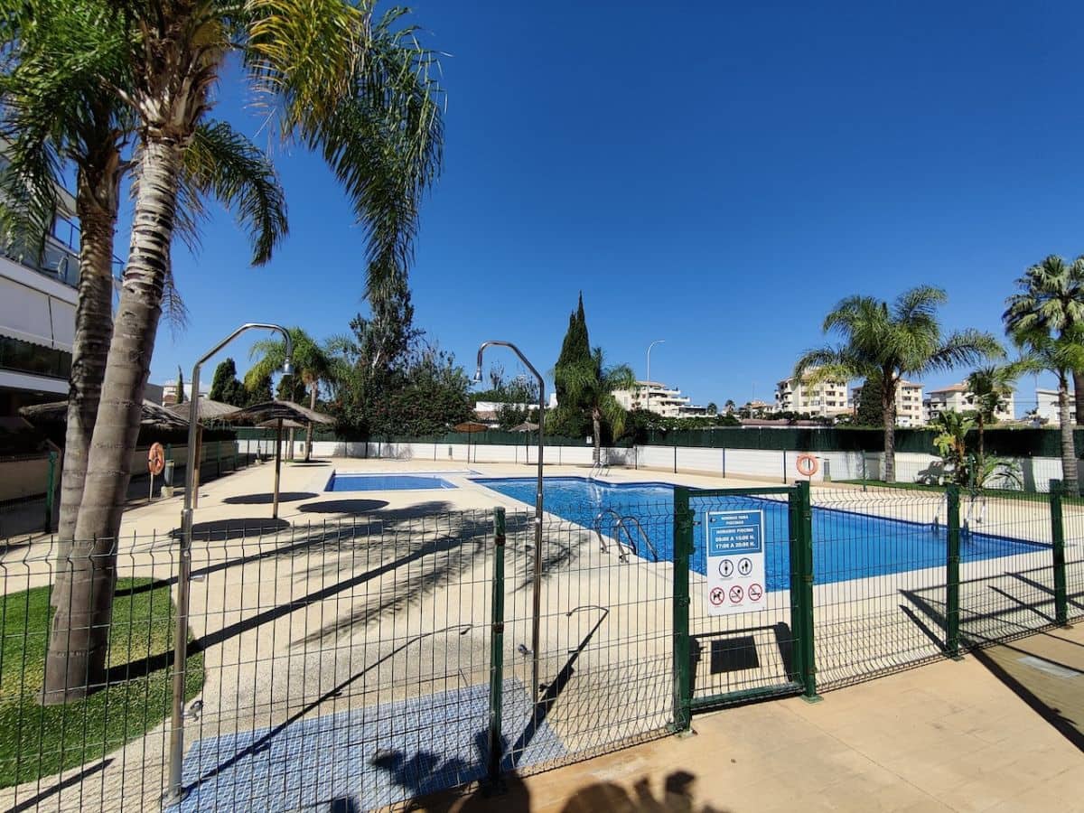 2 sypialnia Apartament do wynajęcia w Denia z basenem garażem - 850 € (Ref: 8519680)