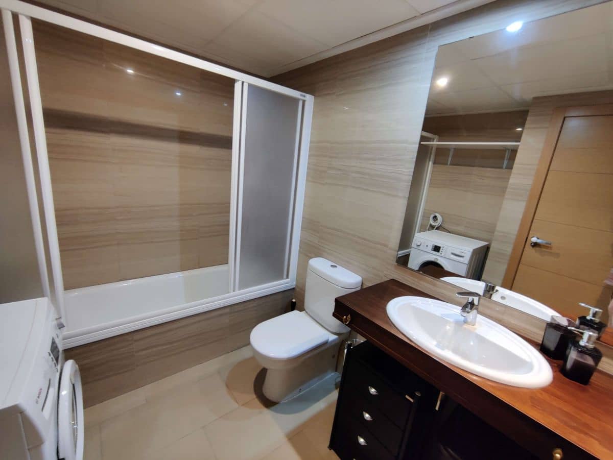 1 soverom Leilighet til leie i Denia med svømmebasseng - € 700 (Ref: 8670196)