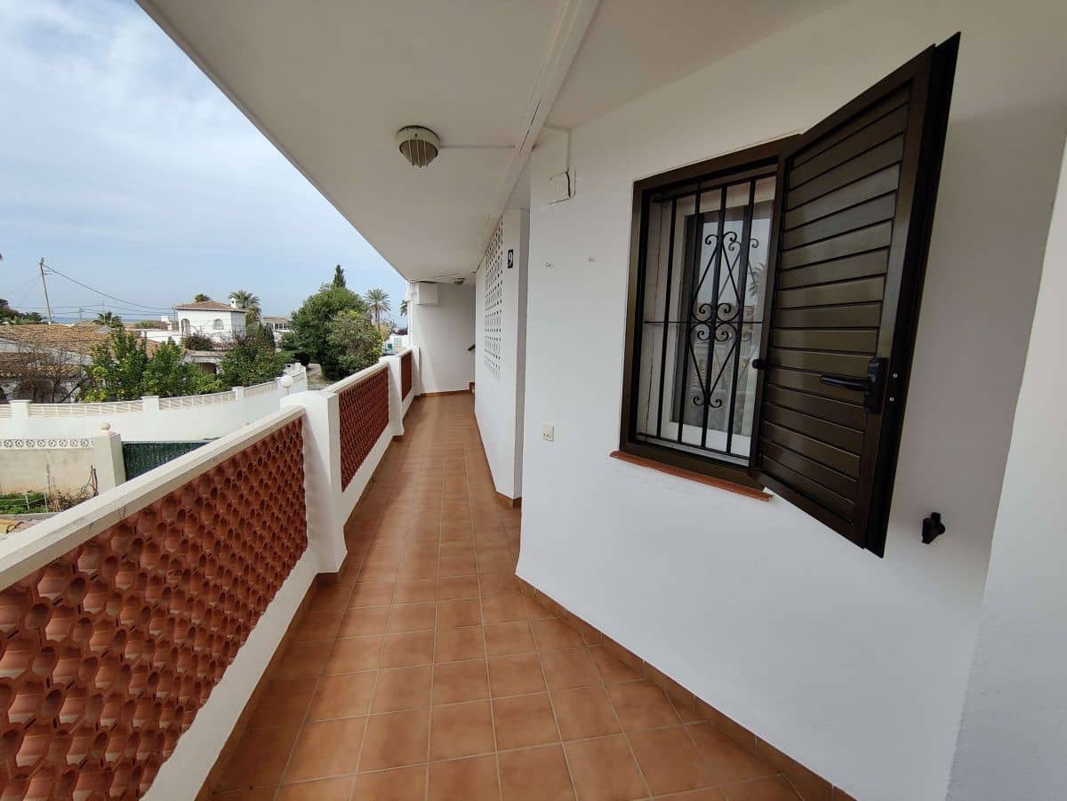 3 soverom Leilighet til leie i Denia med svømmebasseng garasje - € 750 (Ref: 8759075)