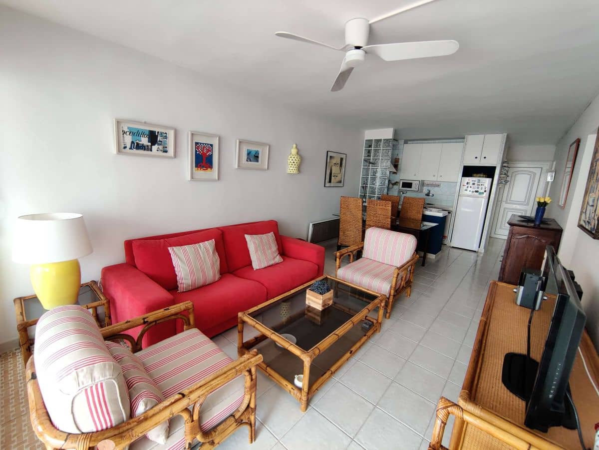 3 soverom Leilighet til leie i Denia med svømmebasseng garasje - € 750 (Ref: 8759075)