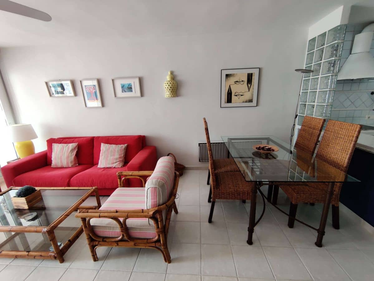 3 soverom Leilighet til leie i Denia med svømmebasseng garasje - € 750 (Ref: 8759075)