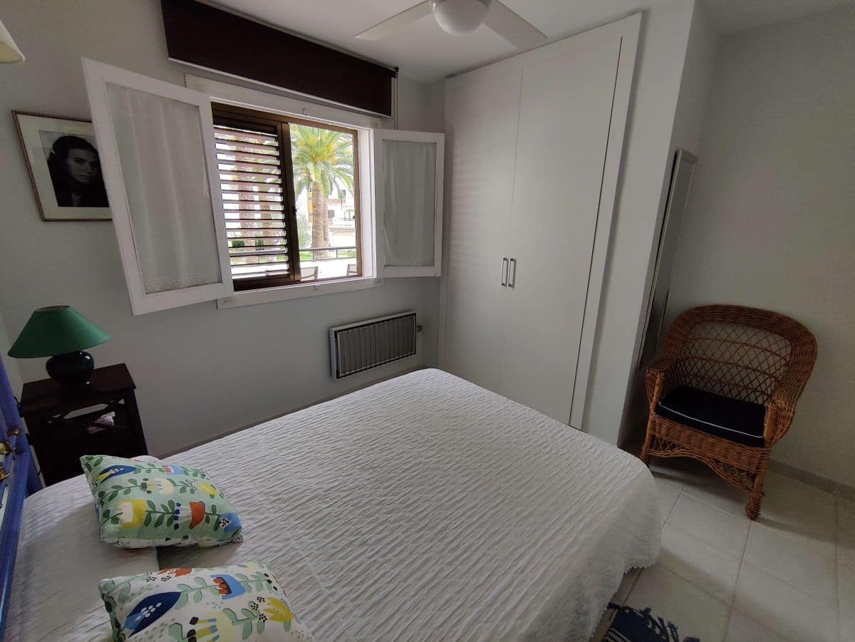 3 soverom Leilighet til leie i Denia med svømmebasseng garasje - € 750 (Ref: 8759075)