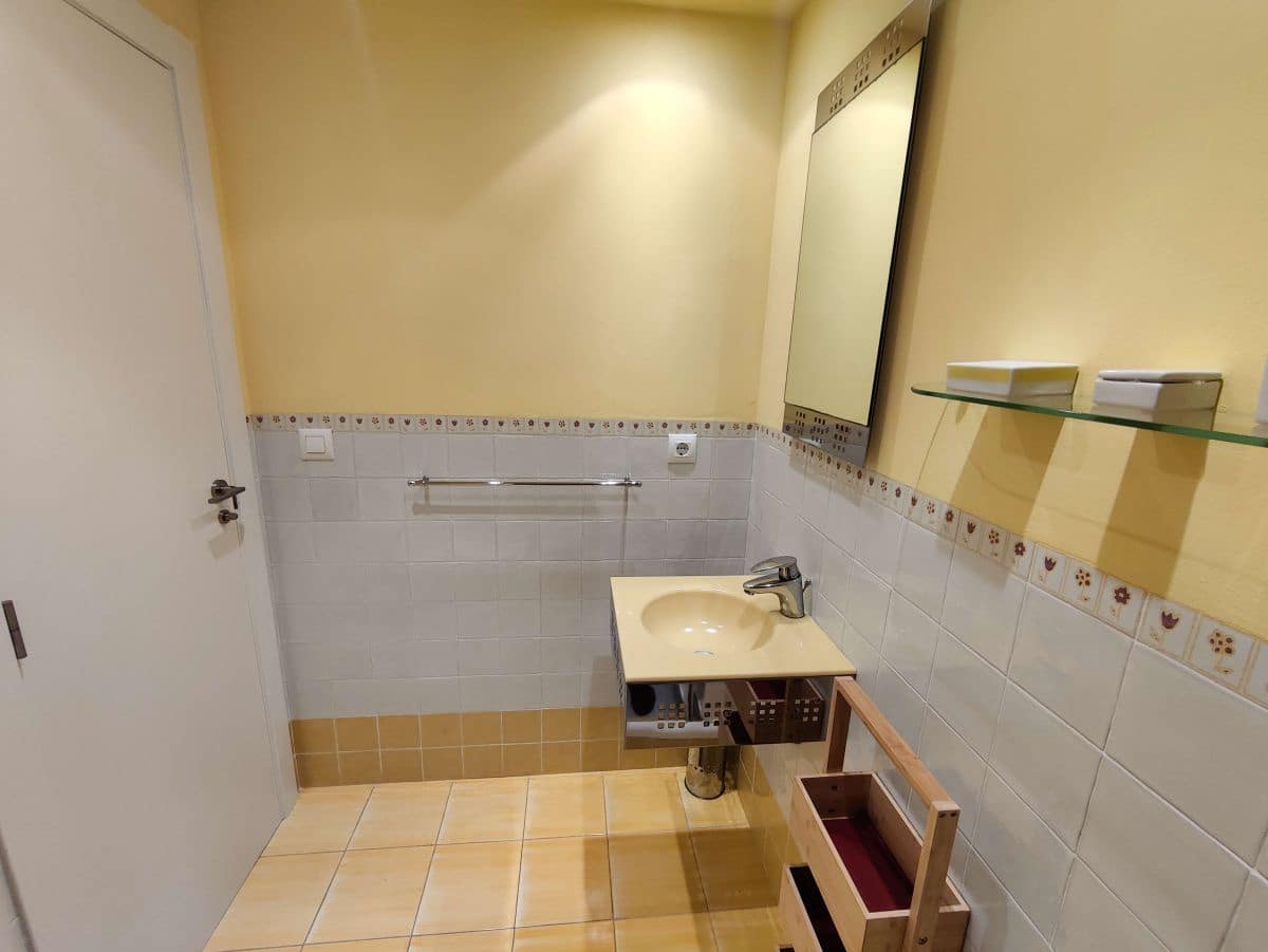 3 soverom Leilighet til leie i Denia med svømmebasseng garasje - € 750 (Ref: 8759075)