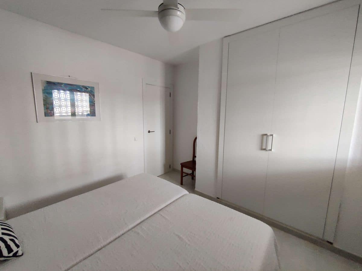 3 soverom Leilighet til leie i Denia med svømmebasseng garasje - € 750 (Ref: 8759075)