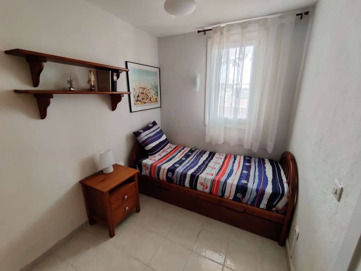 3 soverom Leilighet til leie i Denia med svømmebasseng garasje - € 750 (Ref: 8759075)