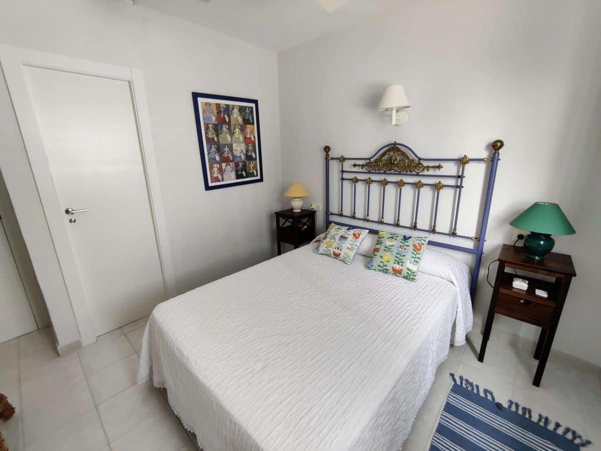 3 soverom Leilighet til leie i Denia med svømmebasseng garasje - € 750 (Ref: 8759075)