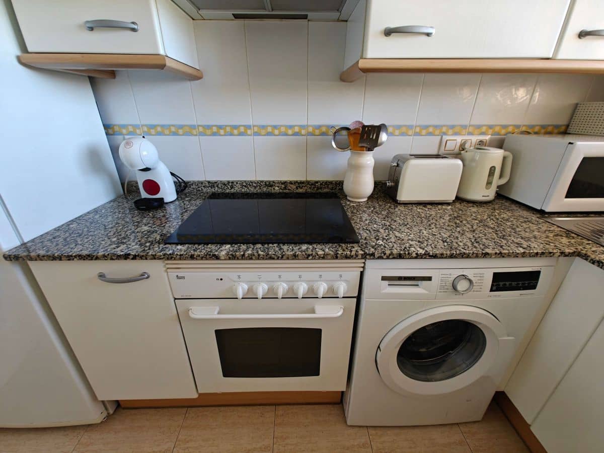 2 soveværelse Lejlighed til leje i Denia med swimmingpool garage - € 750 (Ref: 8879200)