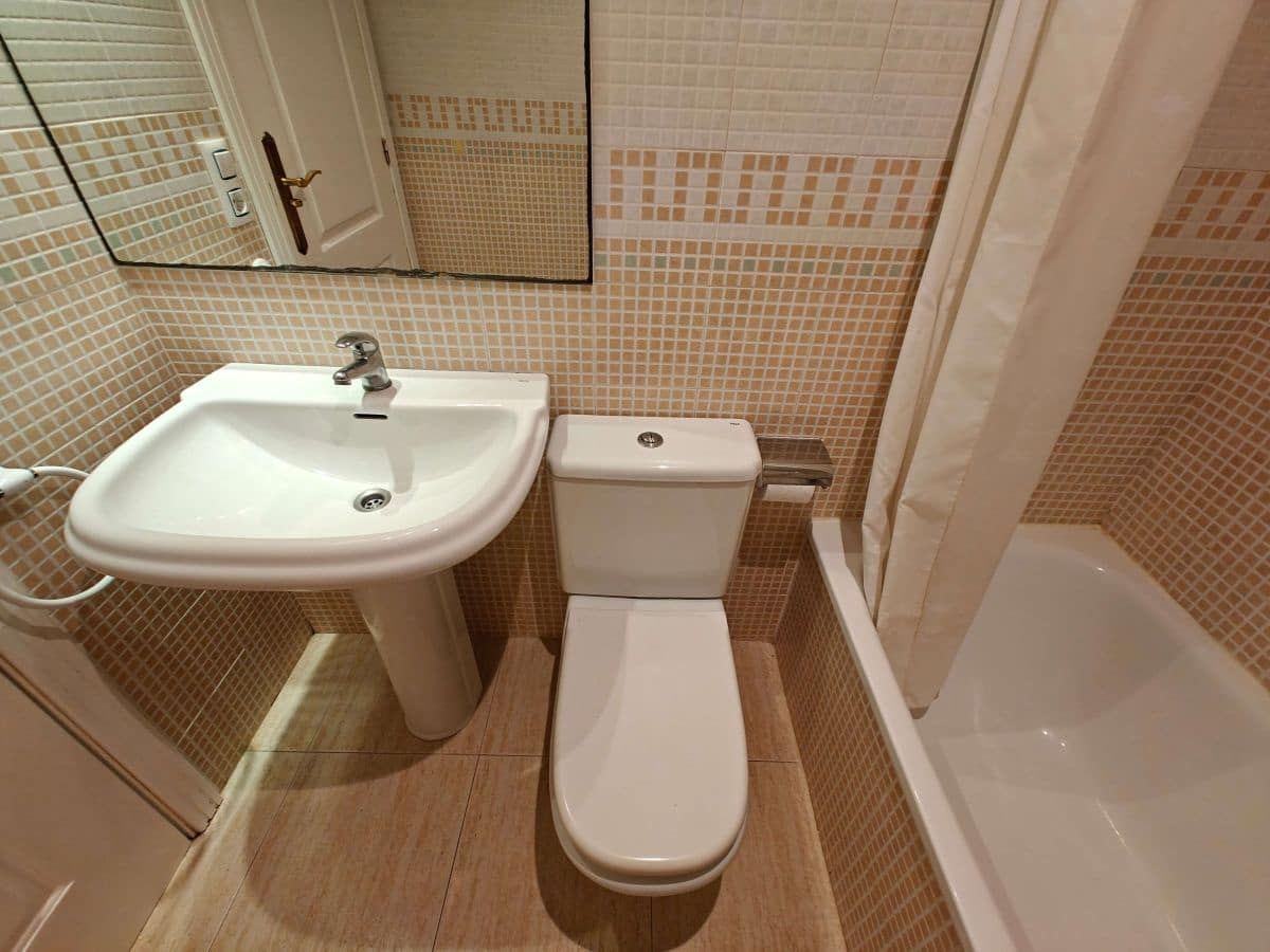 2 soveværelse Lejlighed til leje i Denia med swimmingpool garage - € 750 (Ref: 8879200)