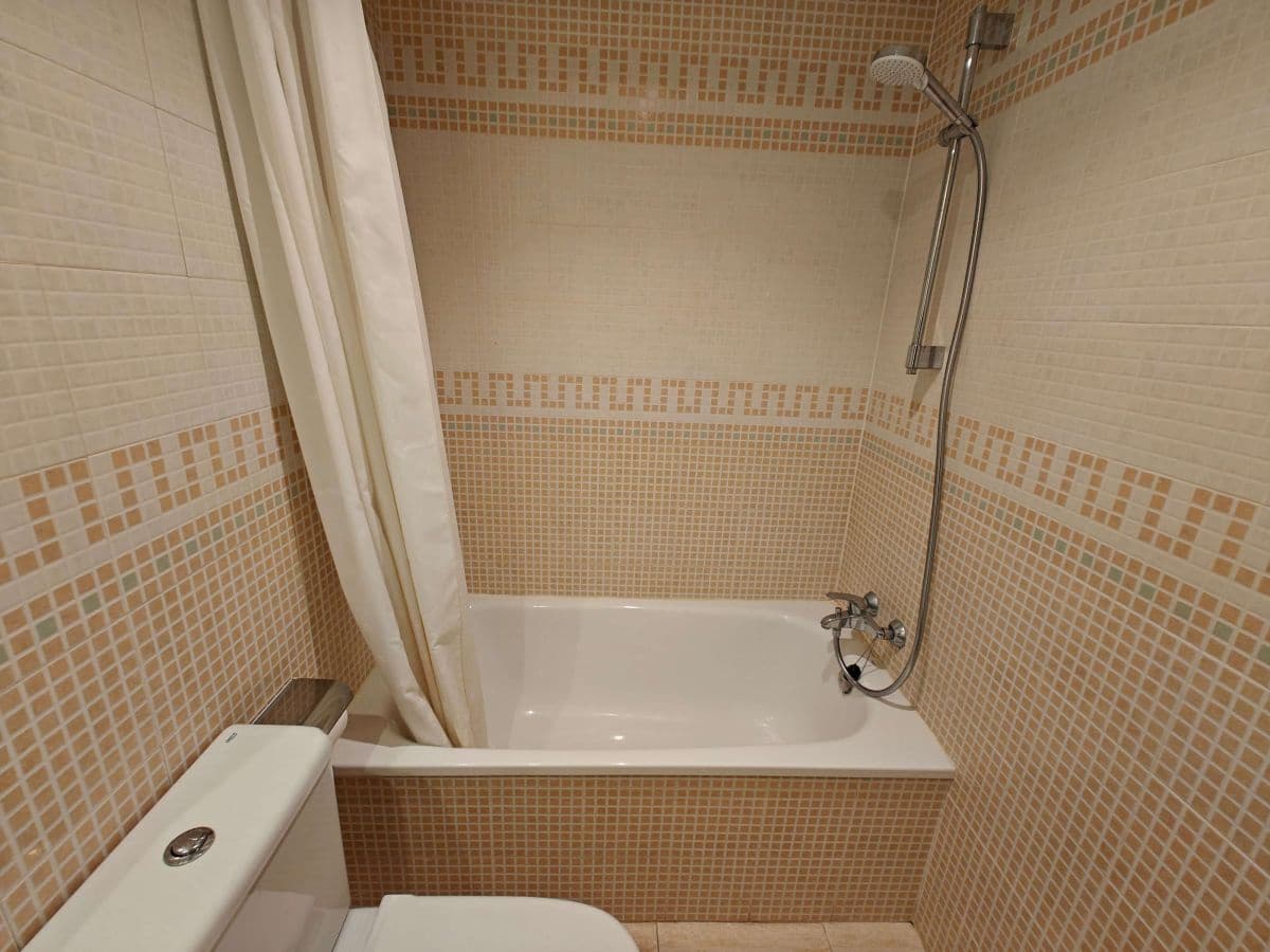 2 soveværelse Lejlighed til leje i Denia med swimmingpool garage - € 750 (Ref: 8879200)