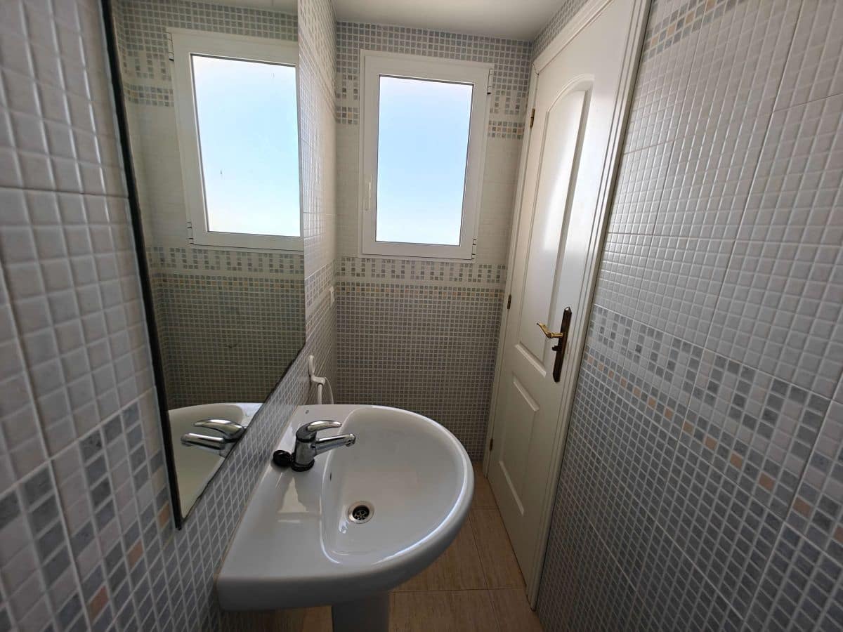 2 soveværelse Lejlighed til leje i Denia med swimmingpool garage - € 750 (Ref: 8879200)