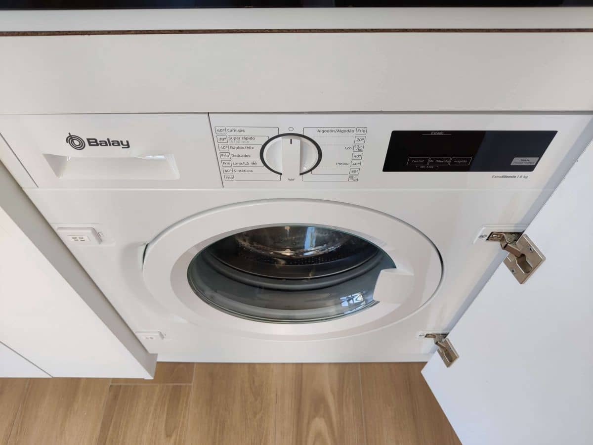 2 soveværelse Lejlighed til leje i Denia med garage - € 900 (Ref: 8935481)