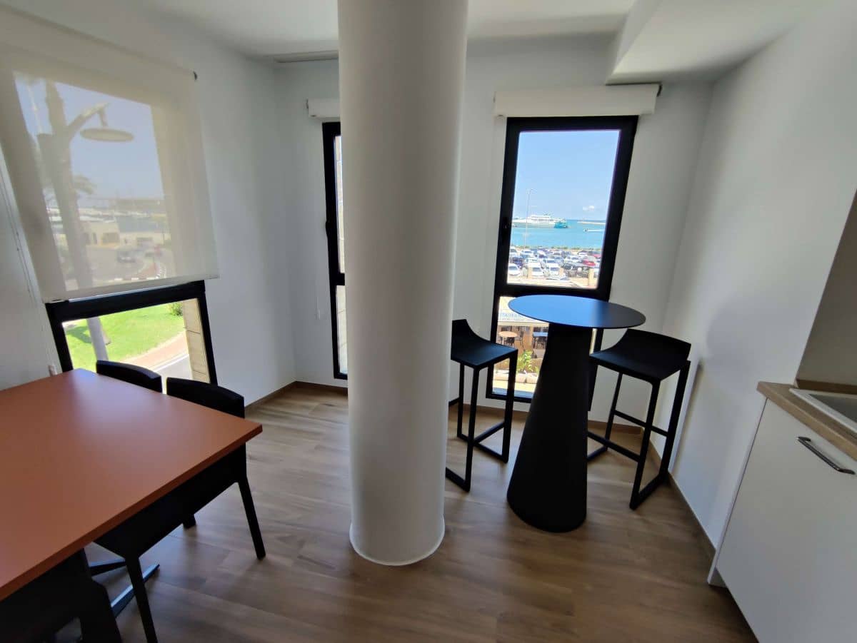 2 soveværelse Lejlighed til leje i Denia med garage - € 900 (Ref: 8935481)