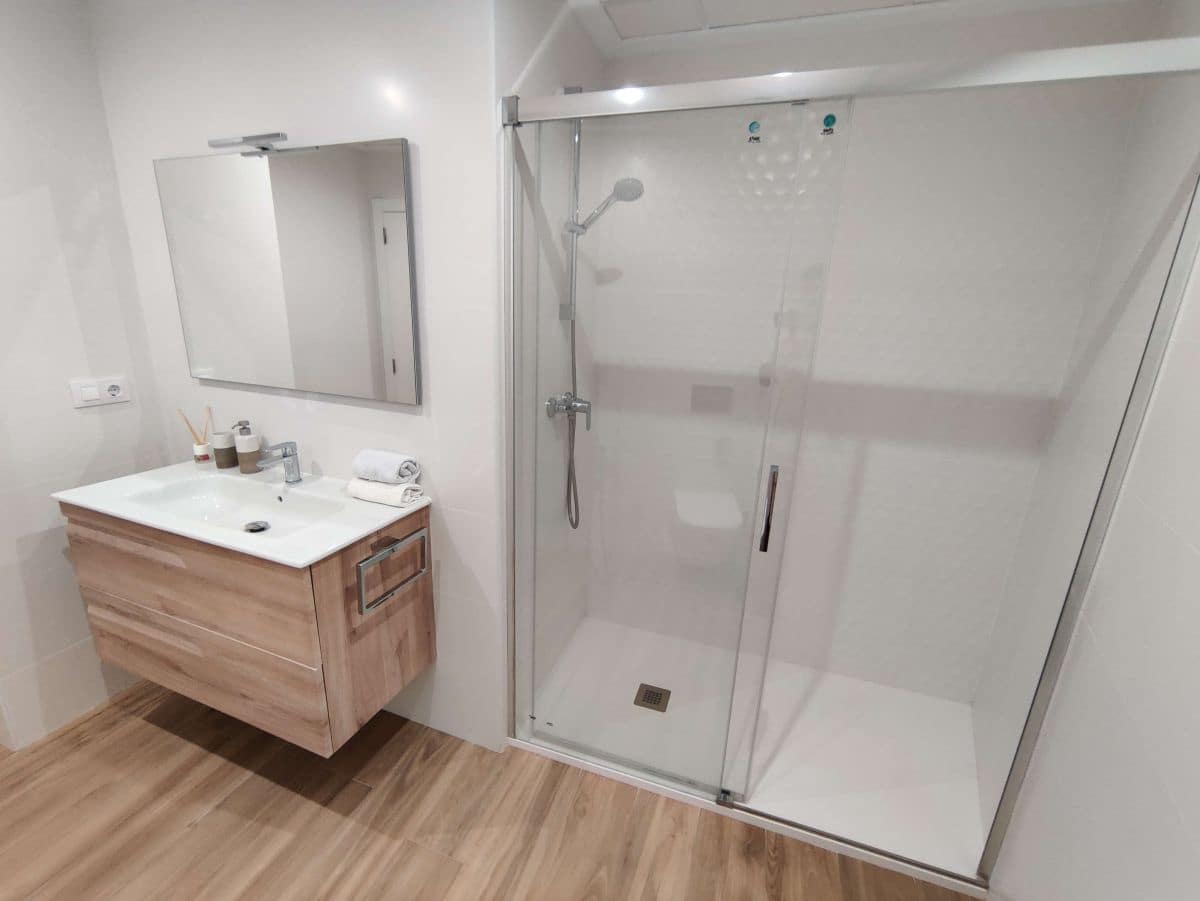 2 soveværelse Lejlighed til leje i Denia med garage - € 900 (Ref: 8935481)